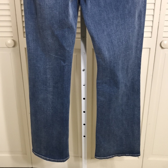 NWT Levi's Premium Women's 315 Shaping Bootcut Jeans Size 34 - Picture 11 of 14